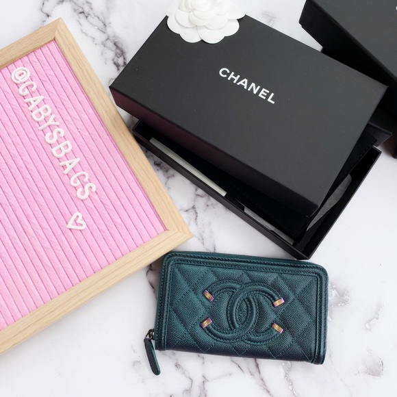 ‼️LAST1 Chanel Wallet iridescent rainbow hardware - Picture 8 of 8